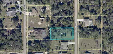 515 Broadway Ave, Lehigh Acres, FL 33972
