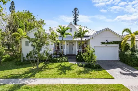 421 Elk Cir, Marco Island, FL 34145