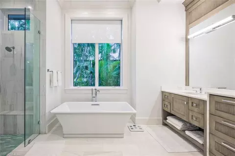 3120 Crayton Rd, Naples, FL 34103 photo 15