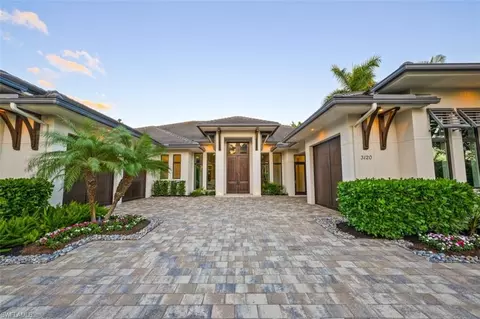 3120 Crayton Rd, Naples, FL 34103