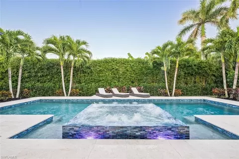 3120 Crayton Rd, Naples, FL 34103 photo 2