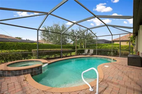 3890 Treasure Cove Cir, Naples, FL 34114