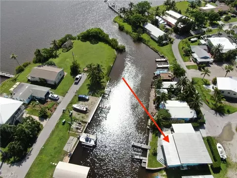 311 Pettit Dr, Goodland, FL 34140
