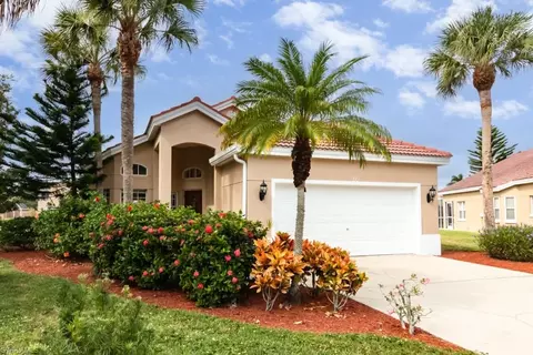 195 Lady Palm Dr, Naples, FL 34104