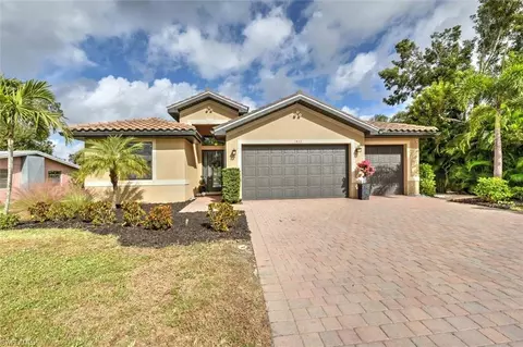 1453 Alhambra Dr, Fort Myers, FL 33901