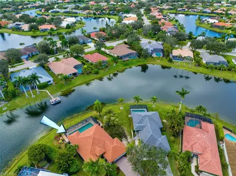 4371 Pomarine Ct, Naples, FL 34119