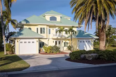 9781 Eagle Preserve Dr, Englewood, FL 34224