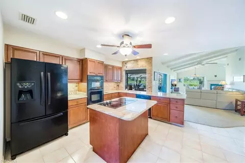 1101 Foxfire Ln, Naples, FL 34104 photo 16