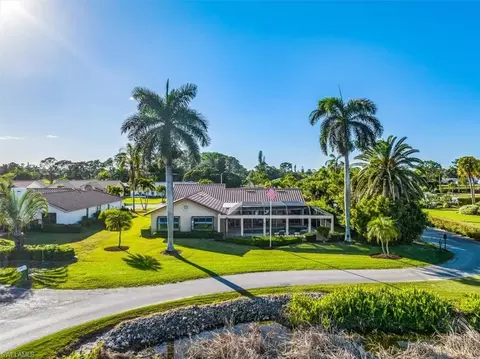 1101 Foxfire Ln, Naples, FL 34104