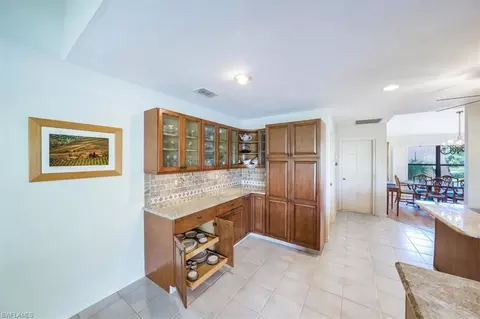 1101 Foxfire Ln, Naples, FL 34104 photo 18