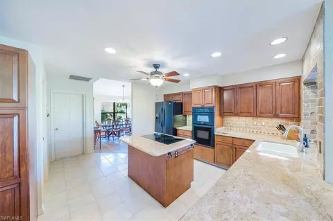 1101 Foxfire Ln, Naples, FL 34104 photo 17