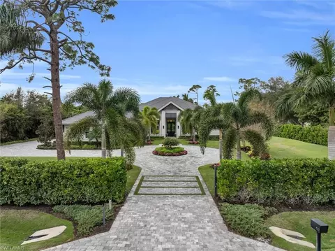 627 Hickory Rd, Naples, FL 34108 photo 6