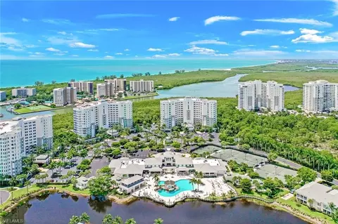 285 Grande Way #1401, Naples, FL 34110