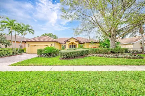 8862 Lely Island Cir, Naples, FL 34113