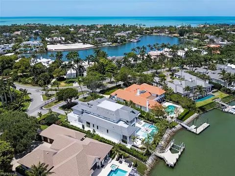 View/Area - 2999 Rum Row, Naples, FL 34102 photo 3 of 4