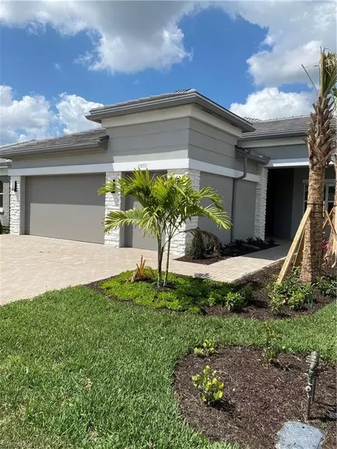 11857 Hydrangea Pl, Naples, FL 34120 photo 4