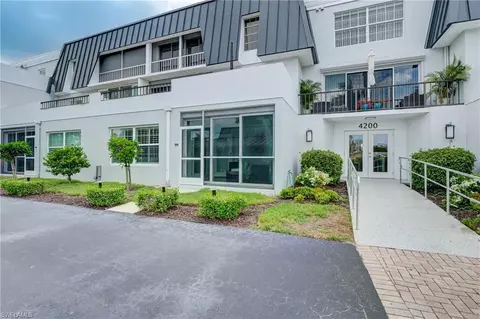 4200 Belair Ln #109, Naples, FL 34103