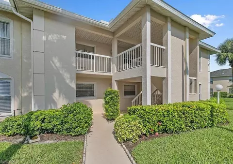661 Squire Cir #203, Naples, FL 34104