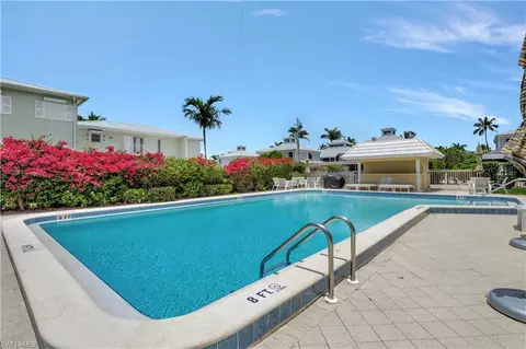 666 3rd St S #105, Naples, FL 34102 photo 3
