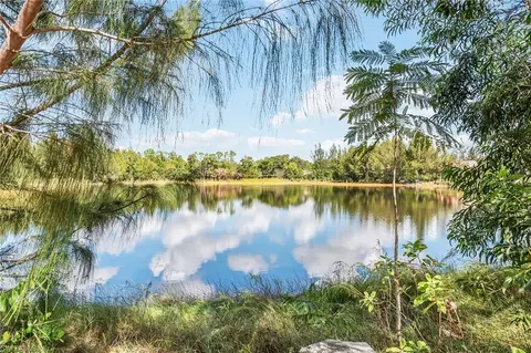5750 Cope Ln, Naples, FL 34112