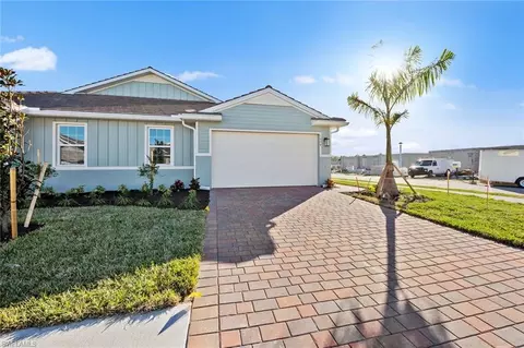 1004 Tranquil Brook Dr, Naples, FL 34114