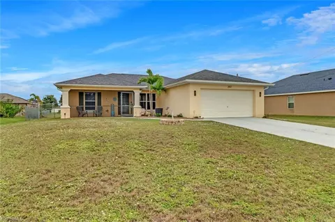 2517 SW 11th Pl, Cape Coral, FL 33914