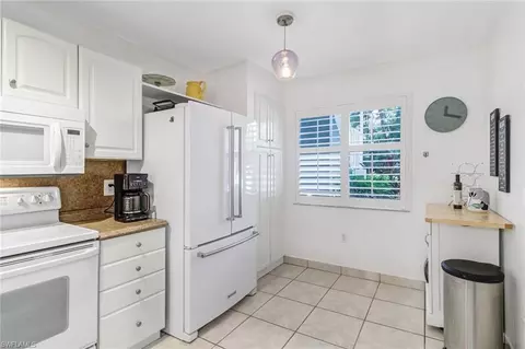 5675 Whitaker Rd #B-101, Naples, FL 34112 photo 11