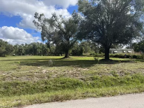 7981 Grady Dr, North Fort Myers, FL 33917