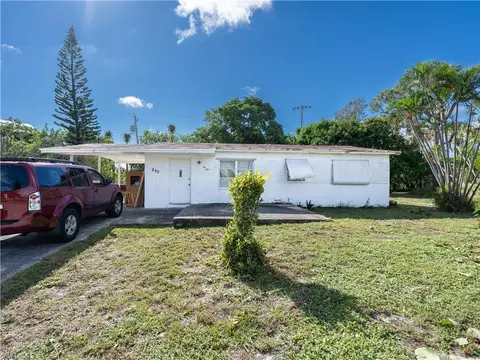 250 NW 20th Ct, Boynton Beach, FL 33435