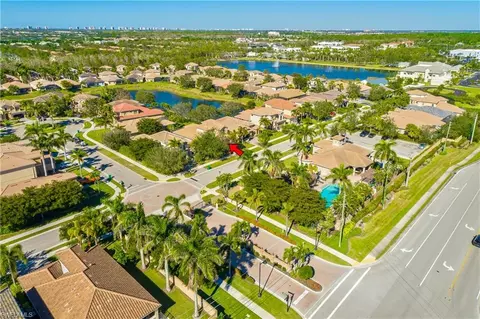 1349 Serrano Cir, Naples, FL 34105 photo 32