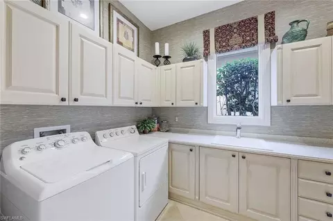 8608 Majorca Ln, Naples, FL 34114 photo 29