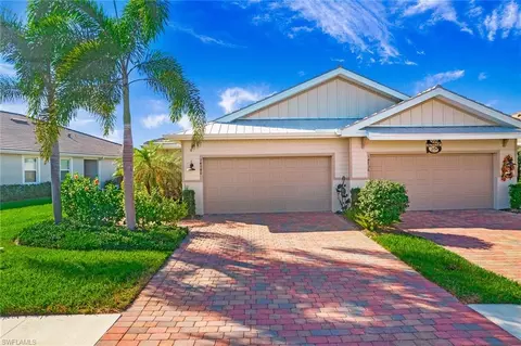 14740 Edgewater Cir, Naples, FL 34114