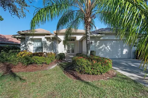 1067 Tivoli Dr, Naples, FL 34104