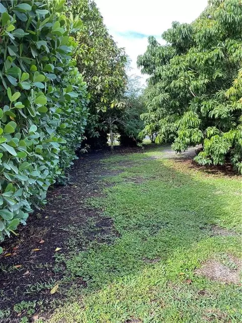 1257 22nd Ave N, Naples, FL 34103 photo 3