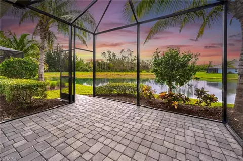 2247 Marquesa Cir, Naples, FL 34112