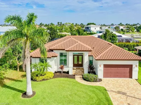 1524 Biscayne Way, Marco Island, FL 34145