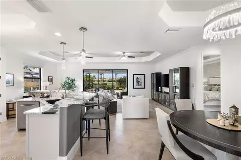 12525 Fenhurst Way, Naples, FL 34120