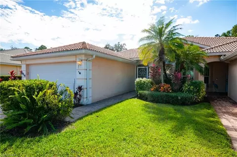 7816 Meridan Ct, Naples, FL 34104