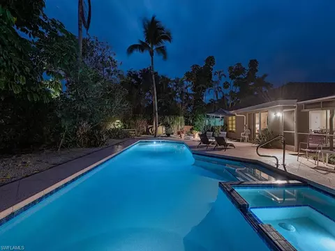 280 S Golf Dr, Naples, FL 34102