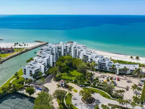 2368 Gulf Shore Blvd N #603, Naples, FL 34103