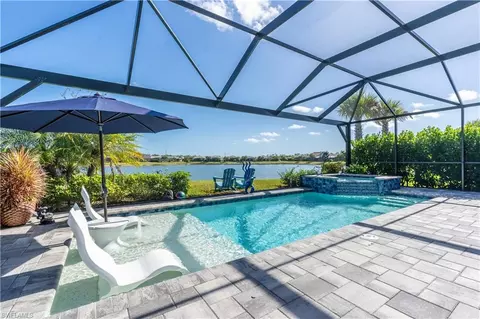 6846 Greenbriar Ct, Naples, FL 34114