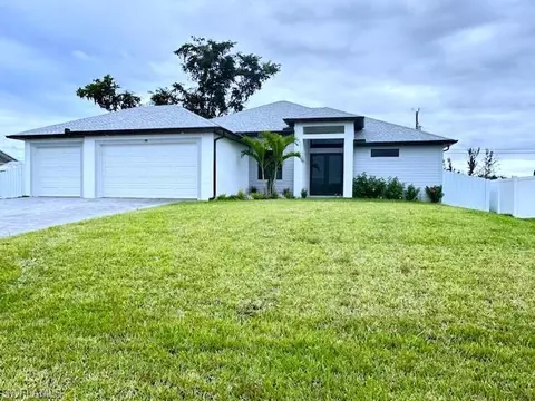 330 NE 10th St, Cape Coral, FL 33909