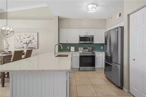 10017 Villagio Gardens Ln #207, Estero, FL 33928