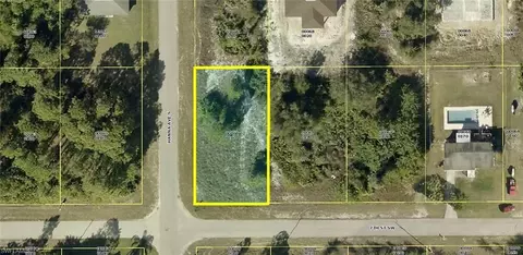 2726 7th St SW, Lehigh Acres, FL 33976