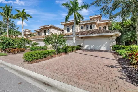 3185 Aviamar Cir #202, Naples, FL 34114