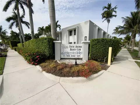 175 5th Ave S #13, Naples, FL 34102