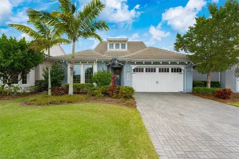 5860 Antigua Way, Naples, FL 34113
