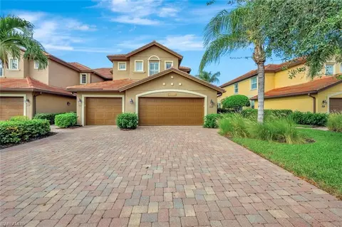 6666 Alden Woods Cir #102, Naples, FL 34113