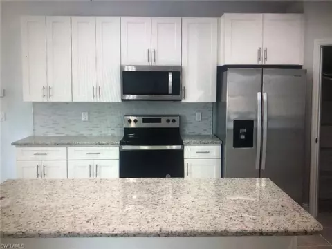8035 Sandy Cir, Labelle, FL 33935 photo 6