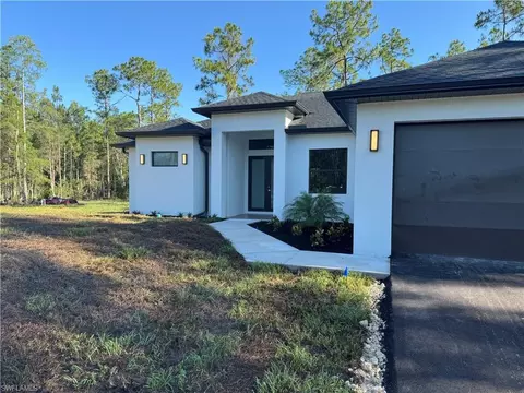 4675 2nd Ave NE, Naples, FL 34120